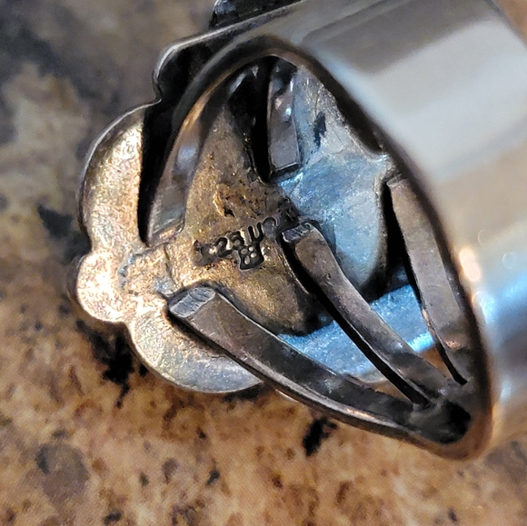 Native American Marquise Shaped Mother of Pearl Sterling Silver 925 Vintage Ring - Picture 9 of 11